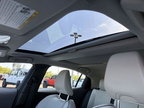 Used 2025 Toyota Prius Limited w/ Limited Premium Package image 25