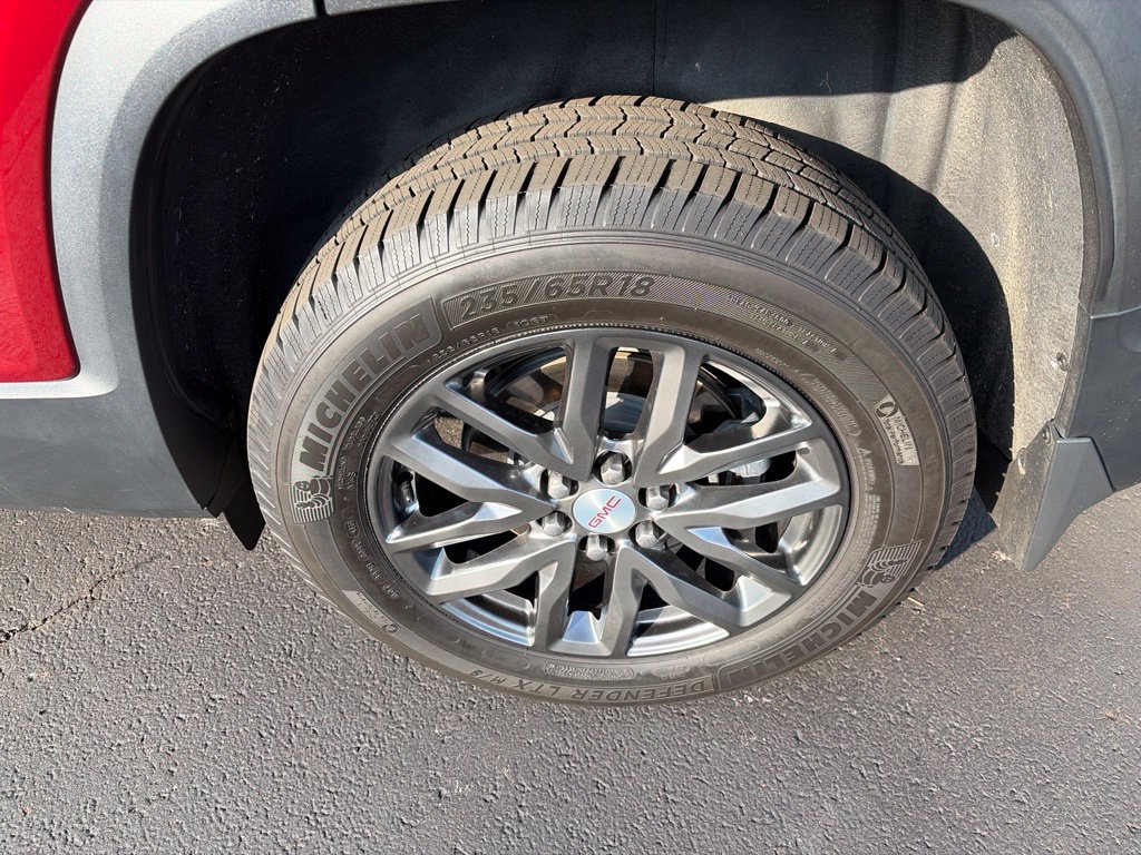Used 2017 GMC Acadia SLT AWD/4WD image 14