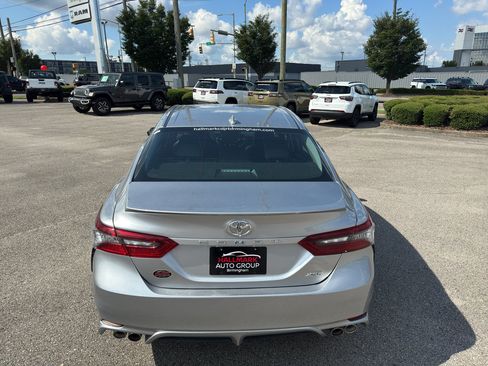 Used 2024 Toyota Camry XSE FWD image 9