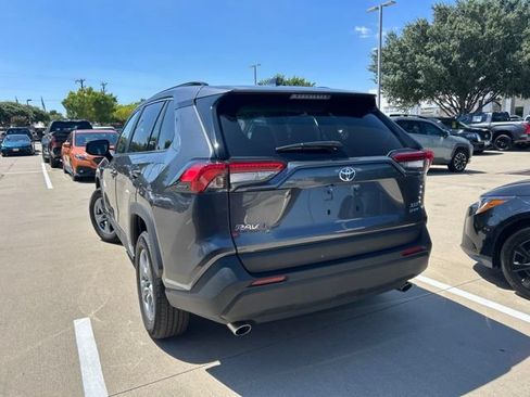 Used 2025 Toyota RAV4 XLE w/ Convenience Package AWD/4WD image 7