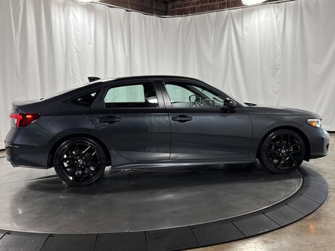 Used 2025 Honda Civic Sport image 6