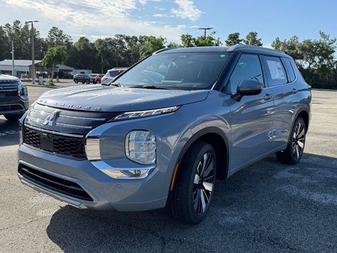 New 2025 Mitsubishi Outlander SEL image 3