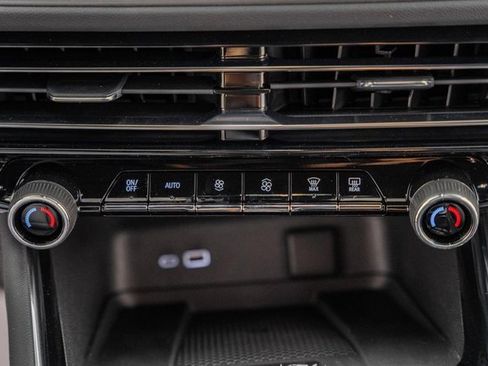 New 2026 Chevrolet Traverse LT w/ Driver Confidence Package image 24