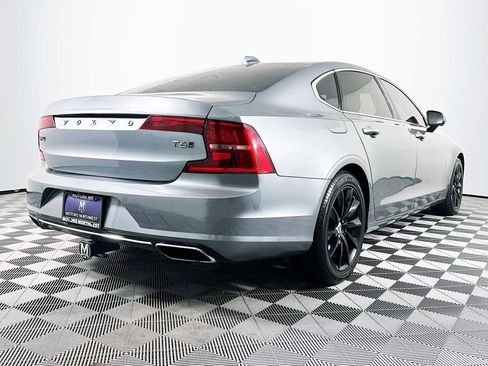Used 2018 Volvo S90 T6 Momentum w/ Convenience Package image 8