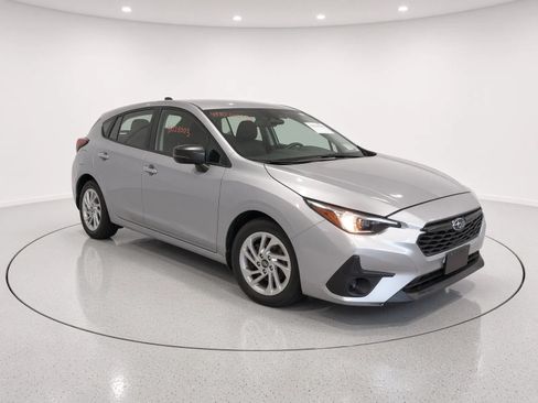 Used 2024 Subaru Impreza 2.0i AWD/4WD image 2