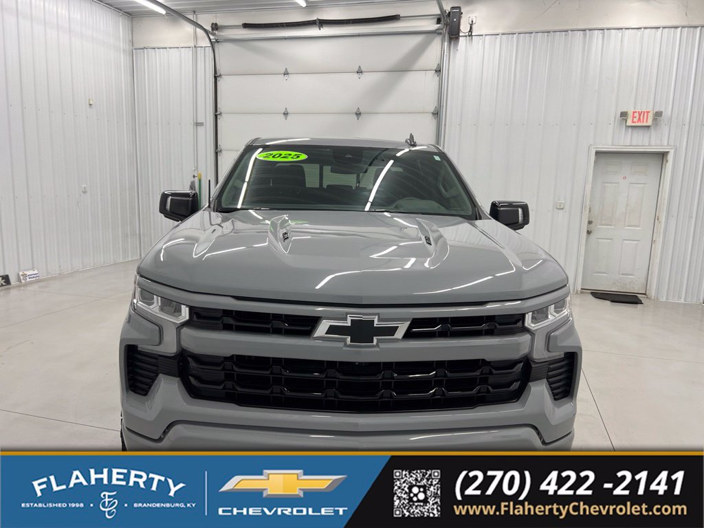 Used 2025 Chevrolet Silverado 1500 RST AWD/4WD image 7