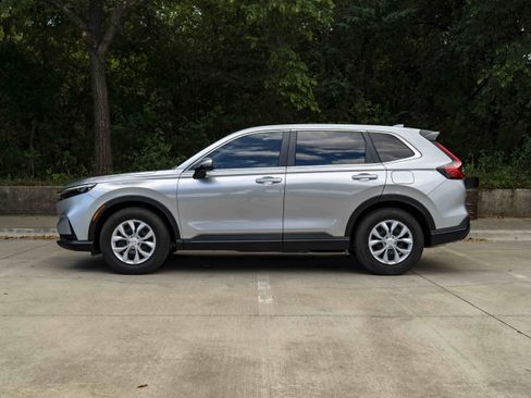 Used 2026 Honda CR-V LX image 6