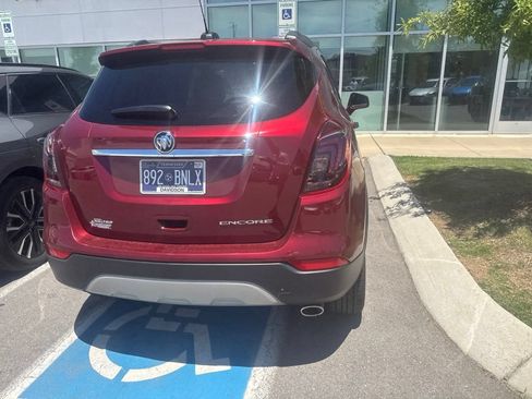 Used 2022 Buick Encore Preferred w/ Safety Package FWD image 7