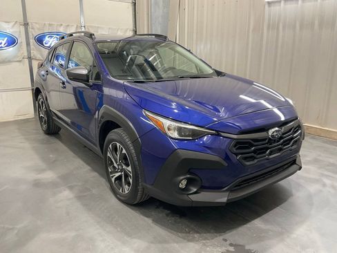 Used 2025 Subaru Crosstrek 2.0i Premium image 1