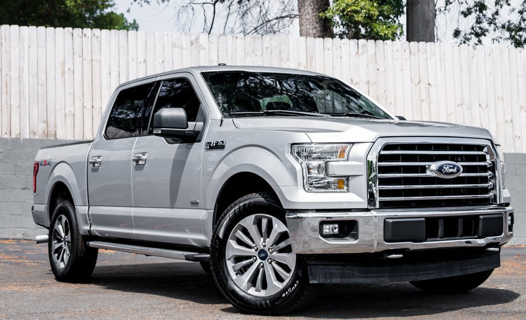 Used 2017 Ford F150 XLT w/ Equipment Group 302A Luxury AWD/4WD image 3