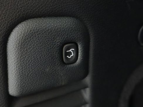 Used 2017 Jeep Grand Cherokee Limited w/ Luxury Group II AWD/4WD image 20