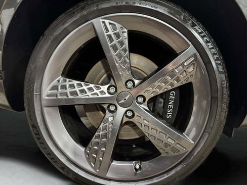 Used 2025 Genesis GV70 3.5T Sport w/ Sport Prestige Package image 33