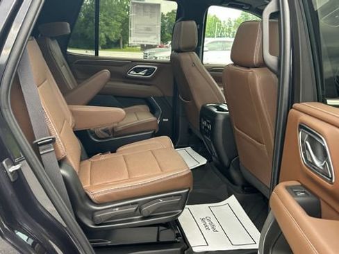 Certified 2024 Chevrolet Tahoe High Country AWD/4WD image 44