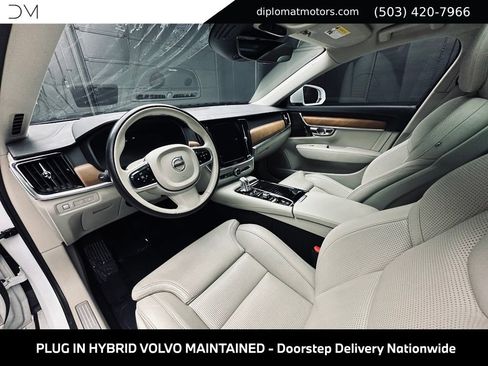 Used 2019 Volvo S90 T8 Inscription w/ Advanced Package AWD/4WD image 17