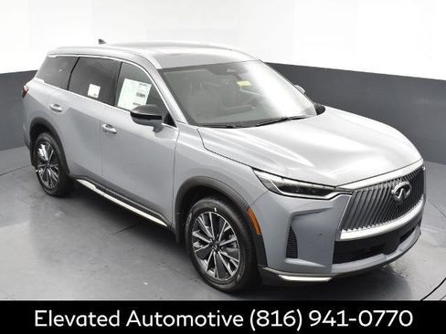 Certified 2026 INFINITI QX60 Luxe w/ Family Package AWD/4WD image 29