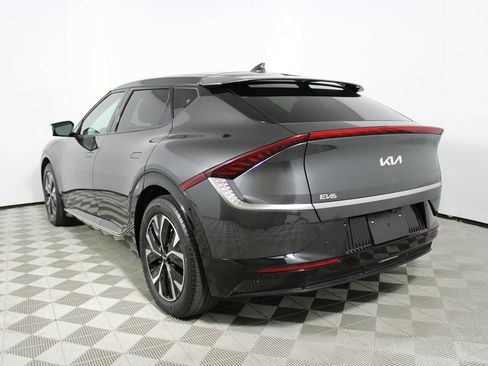 Used 2023 Kia EV6 Wind image 32