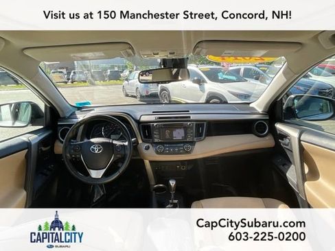 Used 2014 Toyota RAV4 Limited w/ Technology Package AWD/4WD image 18