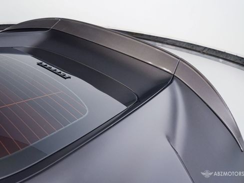 Used 2019 Ferrari 812 Superfast image 16