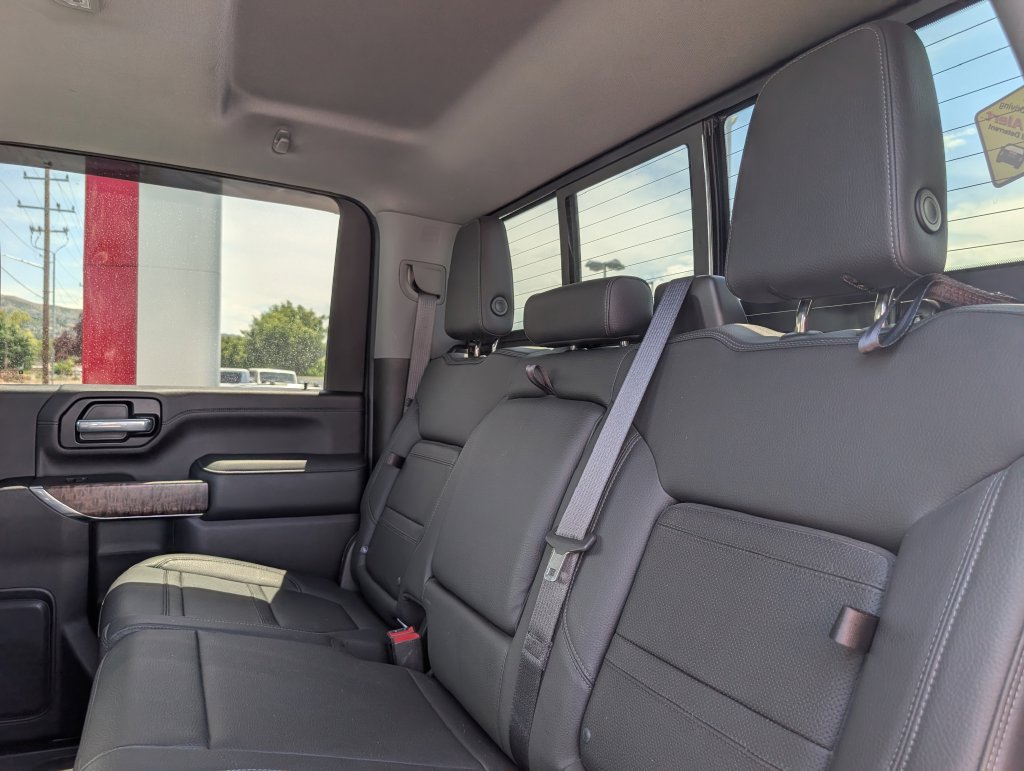 Used 2021 GMC Sierra 2500 Denali w/ Denali Ultimate Package AWD/4WD image 10