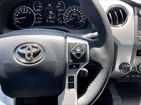 Used 2020 Toyota Tundra Limited w/ Limited Premium Package AWD/4WD image 25