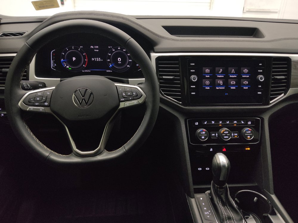 Used 2023 Volkswagen Atlas Cross Sport SE FWD image 22