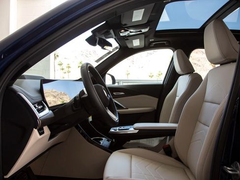 Certified 2025 BMW X1 xDrive28i w/ Technology Package image 14