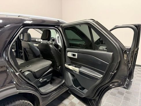 Used 2021 Ford Explorer Limited w/ Hybrid Equipment Group 310A AWD/4WD image 24