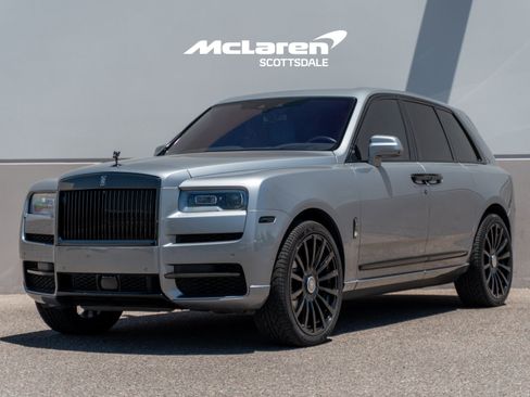 Used 2023 Rolls-Royce Cullinan Black Badge w/ Driver's Package AWD/4WD image 3