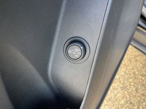 Used 2024 Chevrolet Equinox LT image 22