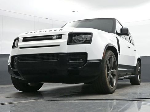 Used 2024 Land Rover Defender 110 X-Dynamic SE image 14