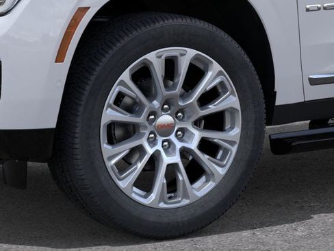 New 2026 GMC Yukon XL Denali w/ Denali Reserve Package AWD/4WD image 9