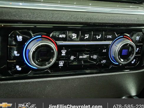 Used 2025 Chevrolet Silverado 2500 High Country w/ High Country Premium Package AWD/4WD image 17