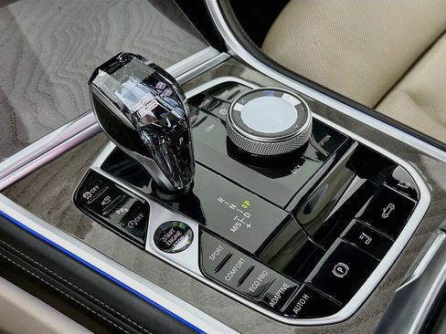 Used 2020 BMW 840i Convertible w/ M Sport Package RWD image 17