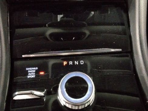 Used 2022 Jeep Grand Cherokee L Limited w/ Luxury Tech Group II image 19