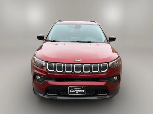 Used 2022 Jeep Compass Latitude FWD image 5