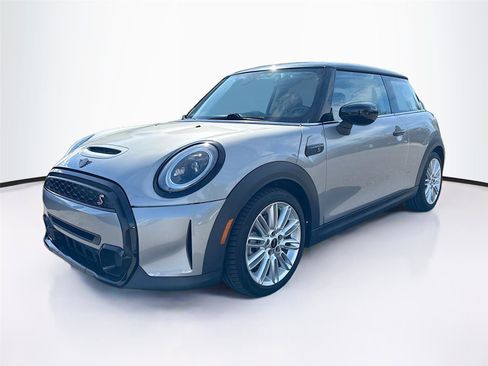 Used 2024 MINI Cooper S image 3
