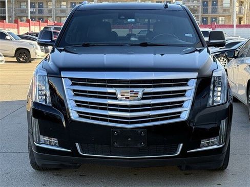 Used 2020 Cadillac Escalade Platinum image 7