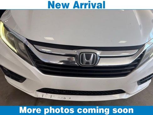 Used 2019 Honda Odyssey EX image 1