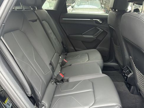 Used 2023 Audi Q3 2.0T Premium Plus w/ Premium Plus Package image 14