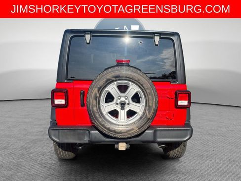 Used 2022 Jeep Wrangler Sport AWD/4WD image 5