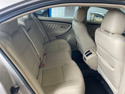 Used 2018 Ford Taurus Limited w/ Driver Assist Package FWD image 49