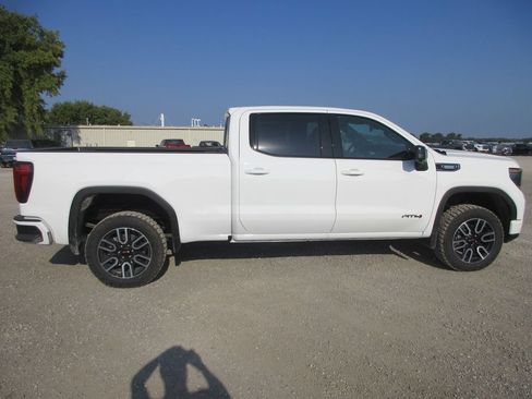 New 2026 GMC Sierra 1500 AT4 w/ AT4 Premium Package AWD/4WD image 3