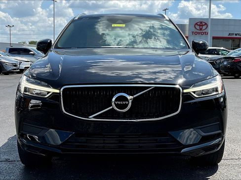 Used 2020 Volvo XC60 T6 Momentum w/ Protection Package Premier AWD/4WD image 2