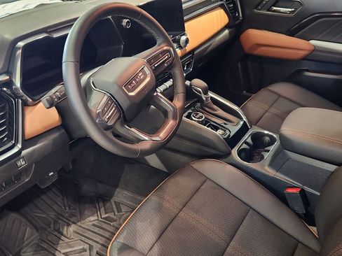 New 2026 GMC Canyon AT4 AWD/4WD image 13