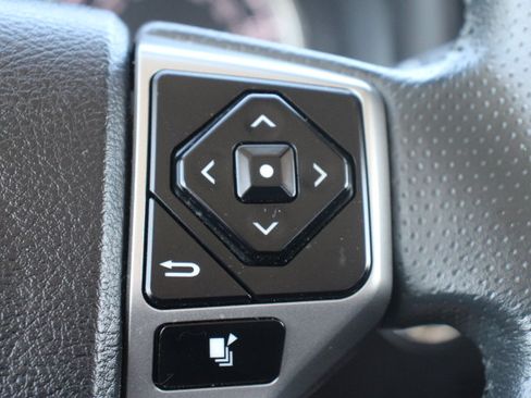 Certified 2022 Toyota 4Runner Limited AWD/4WD image 30