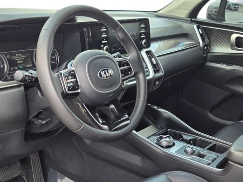 Used 2021 Kia Sorento EX FWD image 16