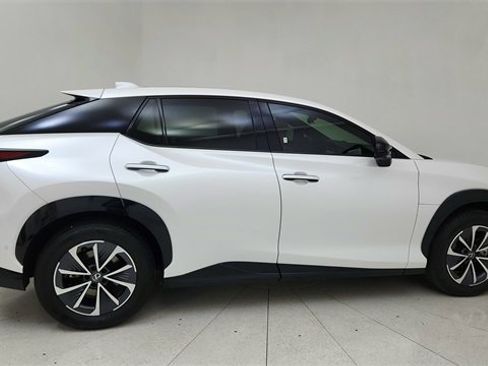 Used 2024 Lexus RZ 450e Premium w/ Technology Package image 6