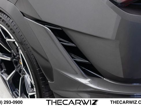 Used 2023 Lamborghini Urus Performante AWD/4WD image 23