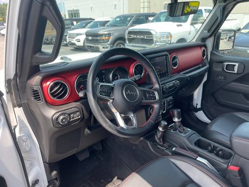 Used 2021 Jeep Wrangler Unlimited Rubicon AWD/4WD image 11