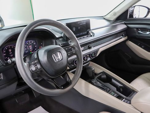 Used 2024 Honda Accord EX image 23